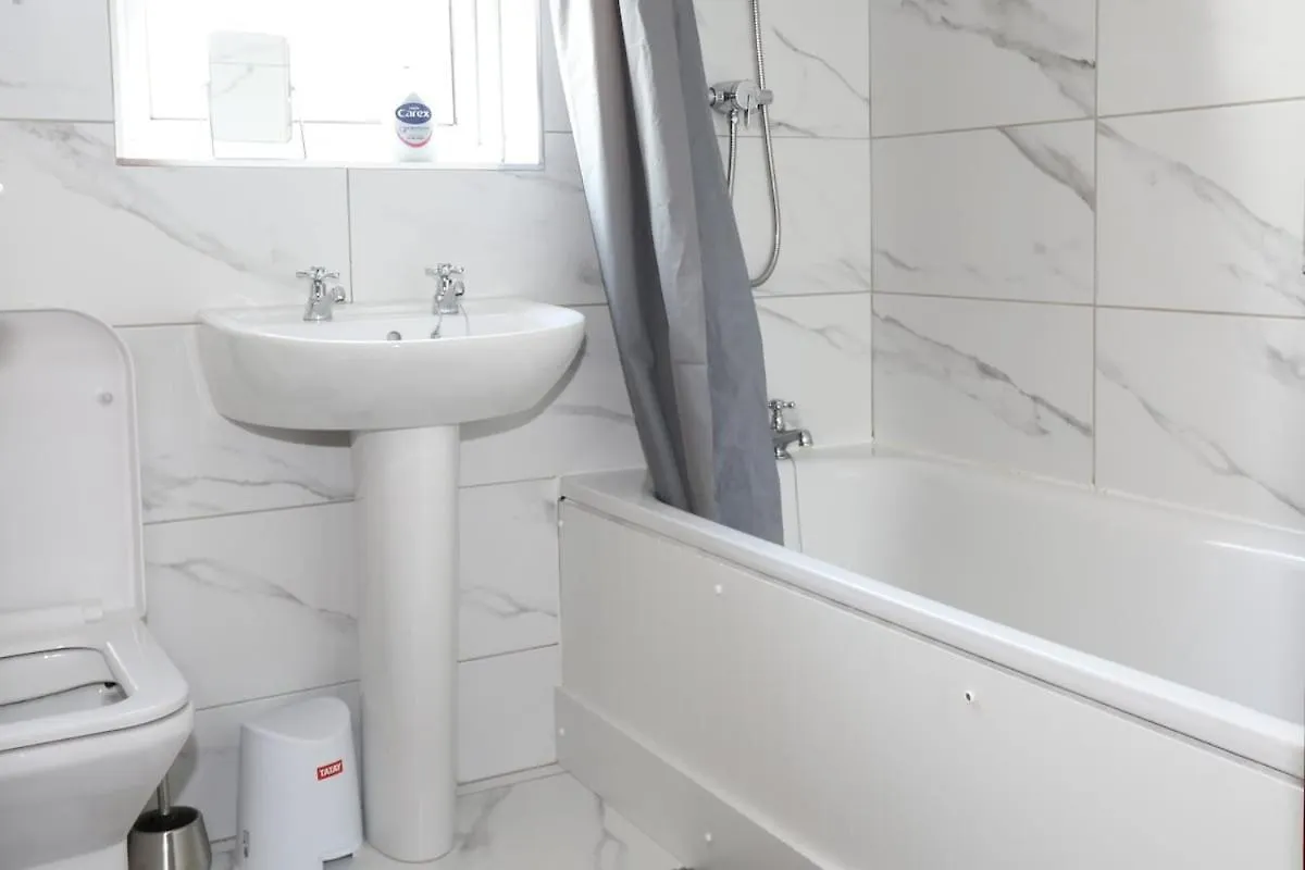 The Redburn Villa Belfast 0*,  United Kingdom